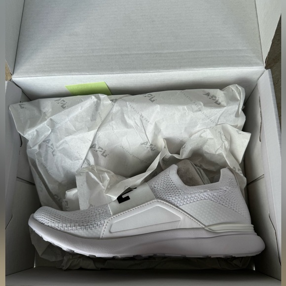 NWT APL Women’s TechLoom Bliss Triple White / Black - Picture 4 of 13